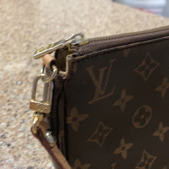 Bag - Picture 2 of 9